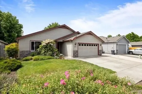 975 Willowdale Avenue Medford OR 97501
