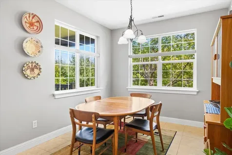 930 Bellview Avenue Ashland OR 97520