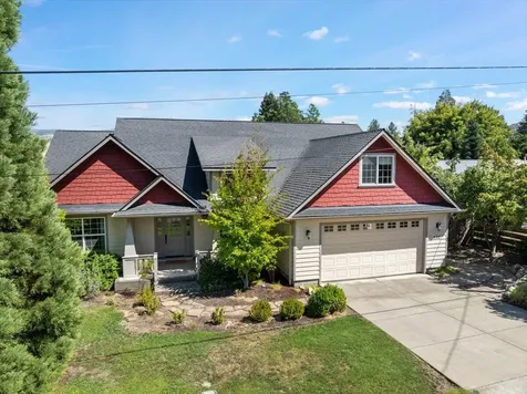 930 Bellview Avenue Ashland OR 97520