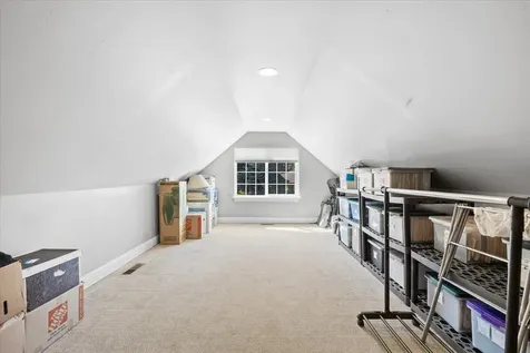 930 Bellview Avenue Ashland OR 97520