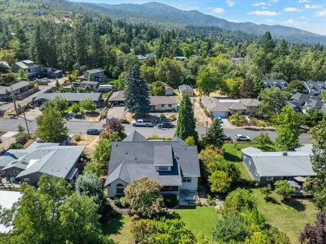 930 Bellview Avenue Ashland OR 97520