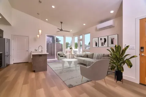 1282 Hagen Way Ashland OR 97520