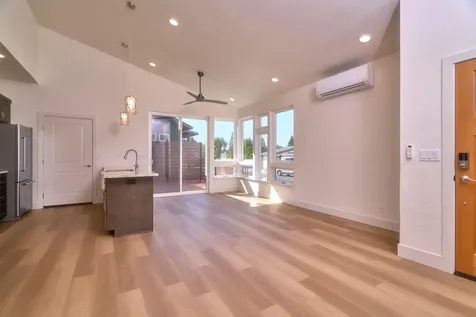 1282 Hagen Way Ashland OR 97520