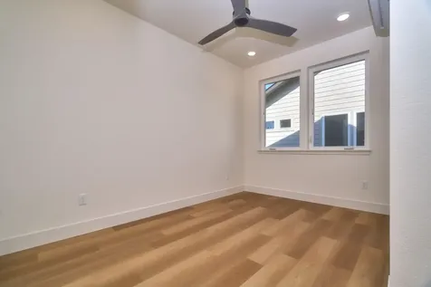 1282 Hagen Way Ashland OR 97520