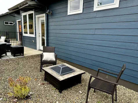 1282 Hagen Way Ashland OR 97520