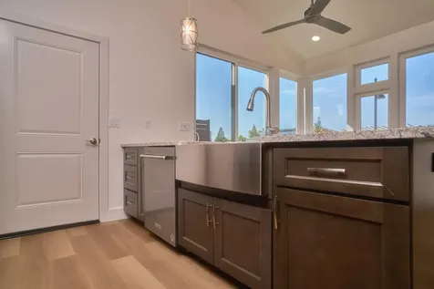 1282 Hagen Way Ashland OR 97520