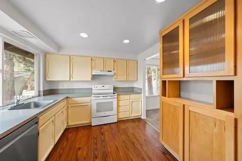 1721 NE Canyon Park Drive Bend OR 97701