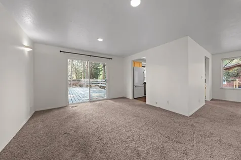 1721 NE Canyon Park Drive Bend OR 97701