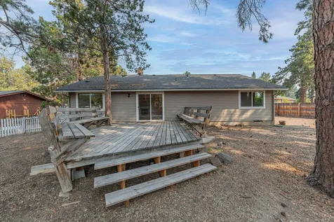 1721 NE Canyon Park Drive Bend OR 97701