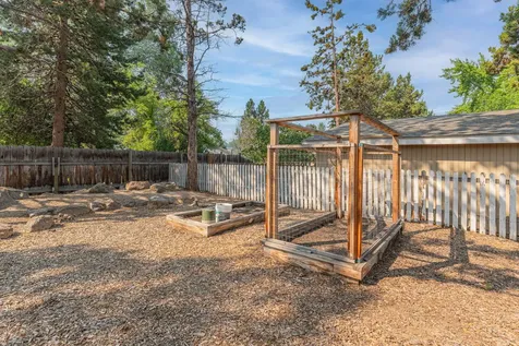 1721 NE Canyon Park Drive Bend OR 97701