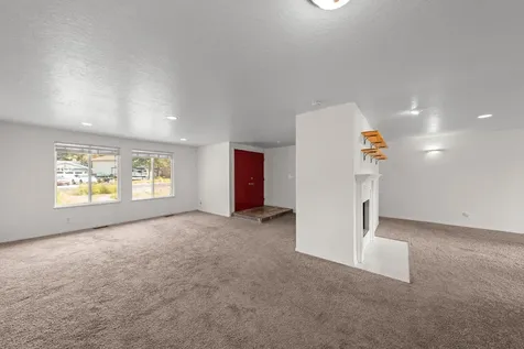 1721 NE Canyon Park Drive Bend OR 97701