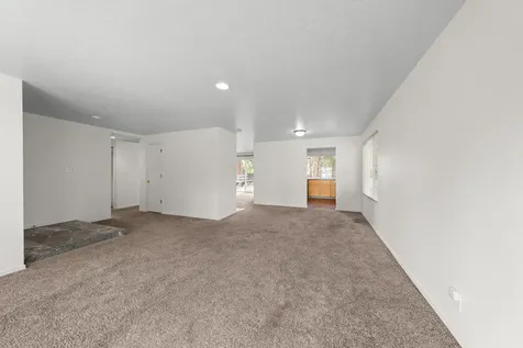 1721 NE Canyon Park Drive Bend OR 97701