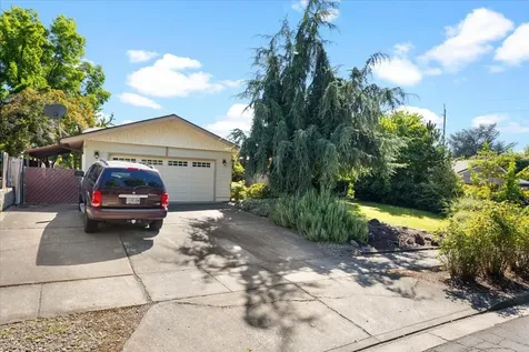 3084 Seckel Street Medford OR 97504