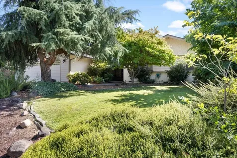 3084 Seckel Street Medford OR 97504