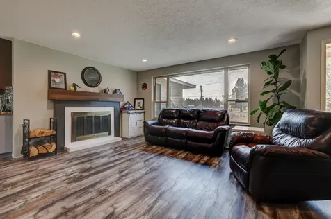 6492 SW 51st Street Redmond OR 97756