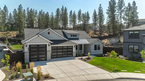 2016 NW Lobinie Court Bend OR 97703