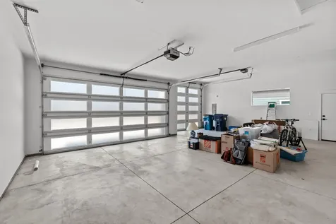 2016 NW Lobinie Court Bend OR 97703