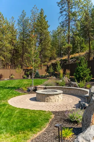 2016 NW Lobinie Court Bend OR 97703