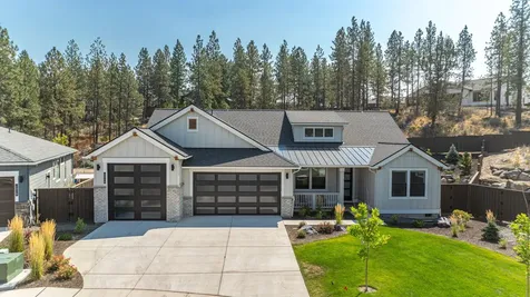2016 NW Lobinie Court Bend OR 97703