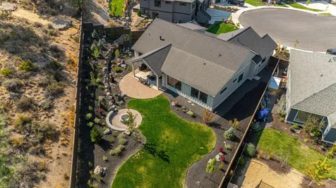 2016 NW Lobinie Court Bend OR 97703