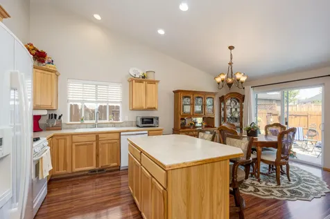 2021 NW Kilnwood Lane Redmond OR 97756