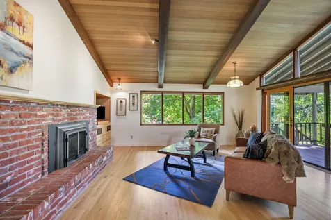 393 Stanford Avenue Medford OR 97504