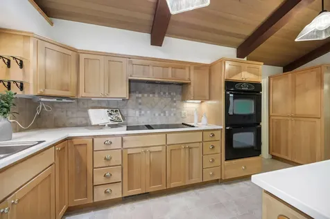 393 Stanford Avenue Medford OR 97504