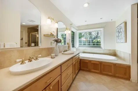 393 Stanford Avenue Medford OR 97504