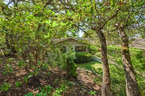 393 Stanford Avenue Medford OR 97504