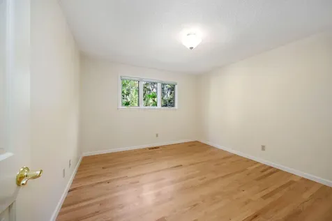 393 Stanford Avenue Medford OR 97504