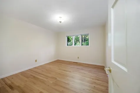 393 Stanford Avenue Medford OR 97504