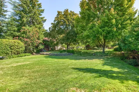 393 Stanford Avenue Medford OR 97504