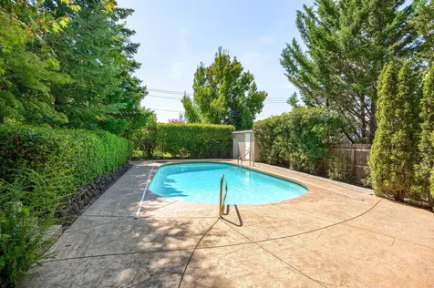 393 Stanford Avenue Medford OR 97504