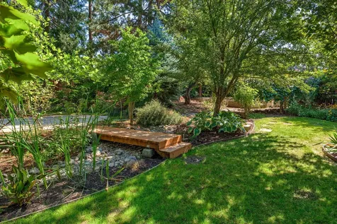 393 Stanford Avenue Medford OR 97504