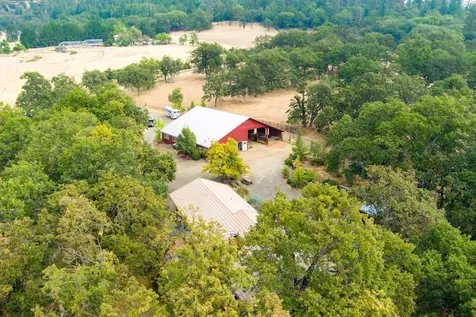 1010 Mcdonough Road Gold Hill OR 97525