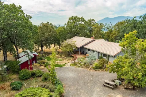1010 Mcdonough Road Gold Hill OR 97525