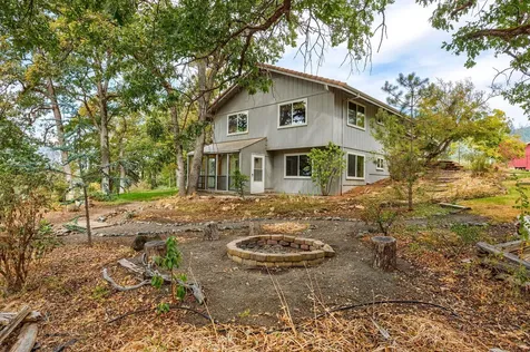 1010 Mcdonough Road Gold Hill OR 97525