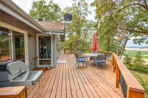 1010 Mcdonough Road Gold Hill OR 97525