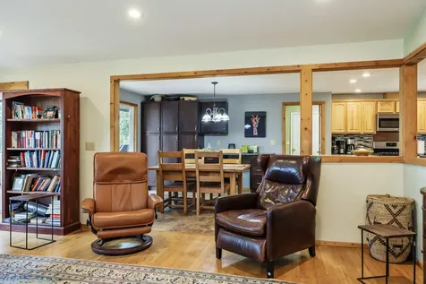 1010 Mcdonough Road Gold Hill OR 97525