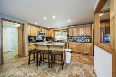 1010 Mcdonough Road Gold Hill OR 97525