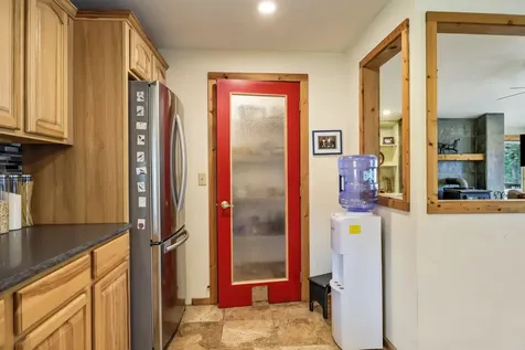 1010 Mcdonough Road Gold Hill OR 97525