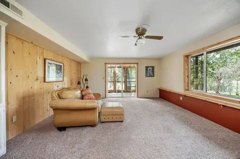 1010 Mcdonough Road Gold Hill OR 97525