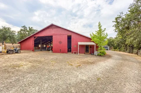 1010 Mcdonough Road Gold Hill OR 97525