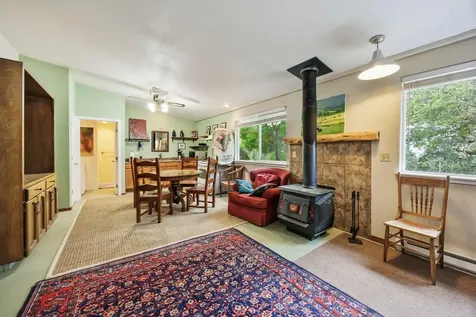 1010 Mcdonough Road Gold Hill OR 97525