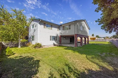 4315 Bartlett Avenue Klamath Falls OR 97603