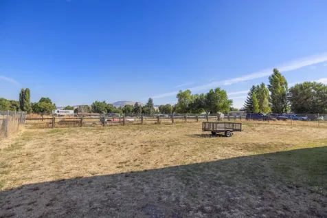 4315 Bartlett Avenue Klamath Falls OR 97603