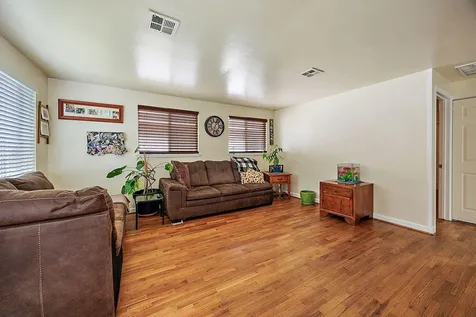 437 SW Wildwood Avenue Grants Pass OR 97526