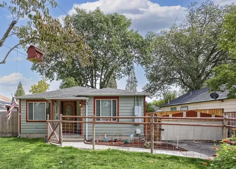 437 SW Wildwood Avenue Grants Pass OR 97526
