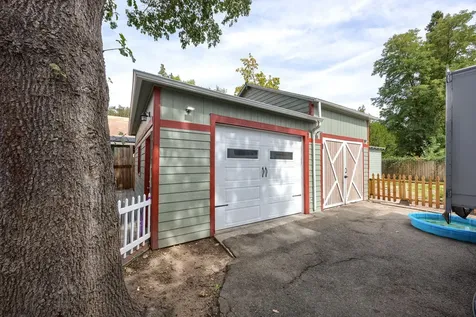 437 SW Wildwood Avenue Grants Pass OR 97526