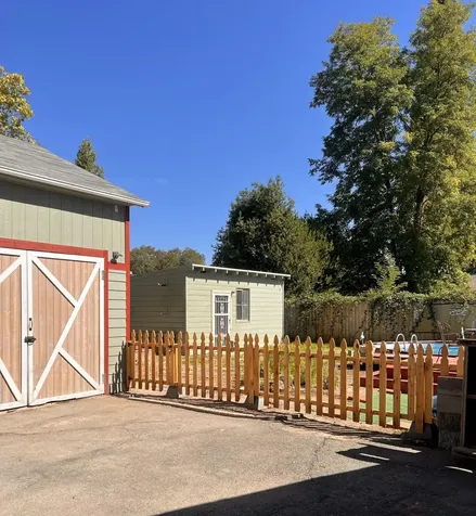 437 SW Wildwood Avenue Grants Pass OR 97526